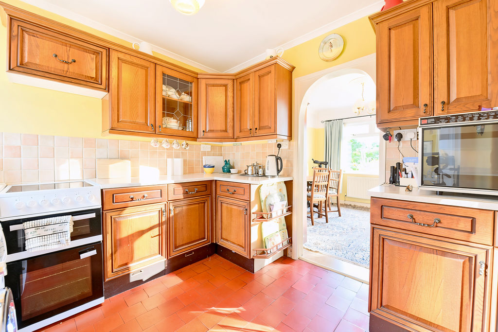 Kitchen- click for photo gallery